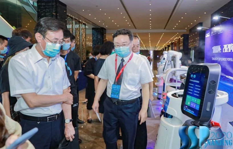 【合作伙伴】擎盾數(shù)據(jù)機(jī)器人榮膺2020年最受用戶喜愛的“抗疫機(jī)器人”TOP10